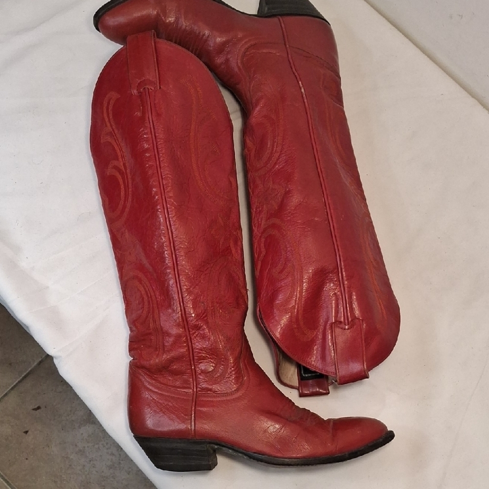 Larry Mahan Women's Red Leather Knee-High Western Heeled Boots.